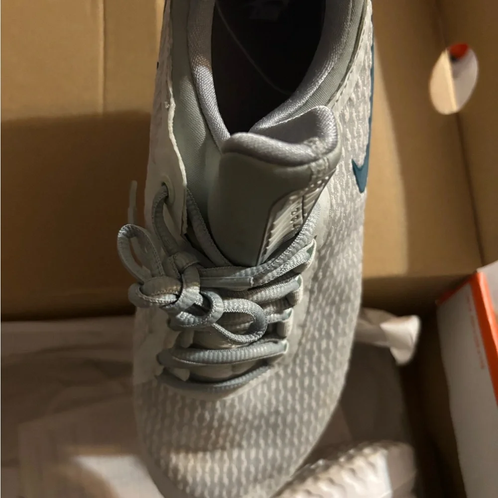 Nike Gray and Teal Athletic Shoes - Picture 3 of 5
